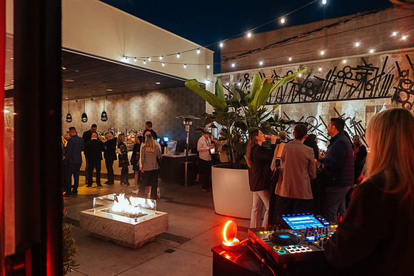 060 Connections-LA-2025