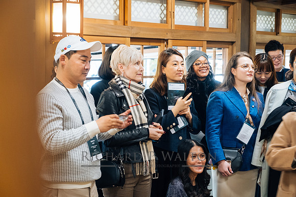 352 Connections Seoul23